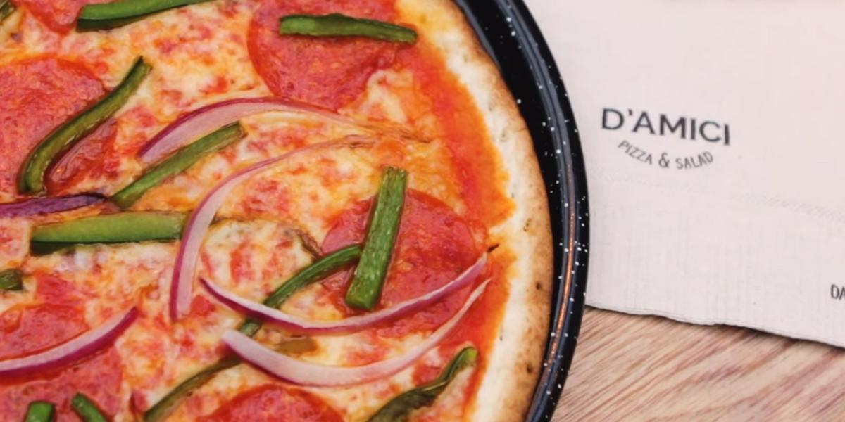 D'AMICI es una pizzeria  que innova la propuesta gastronómica de la ciudad. Los emprendedores detrás de este negocio nos dan 5 consejos para comenzar a emprender.