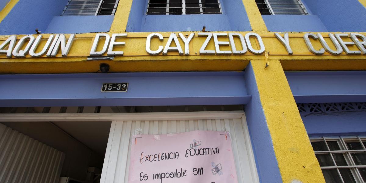 De acuerdo con Saúl López, coordinador del colegio,  la Secretaría de Salud determinó el cierre hasta cuando se resuelvan las dificultades de salubridad.