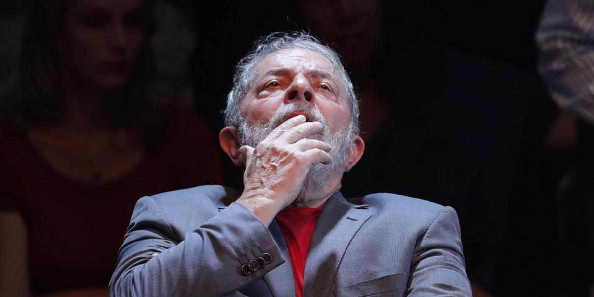 Los seguidores de Lula da Silva están estampando billetes genuinos con la cara del mandatario encarcelado por corrupción.