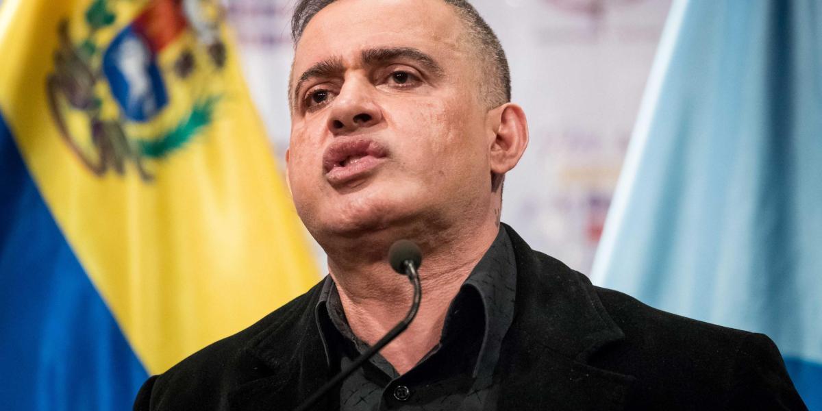 El fiscal general de Venezuela, Tarek William Saab, presenta detalles en una conferencia de prensa sobre el desfalco a Pdvsa.