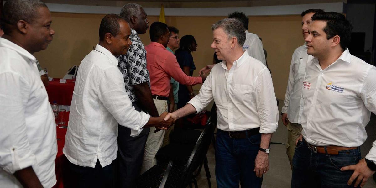 El presidente Juan Manuel Santos se reunió el sábado con líderes y autoridades de Tumaco.