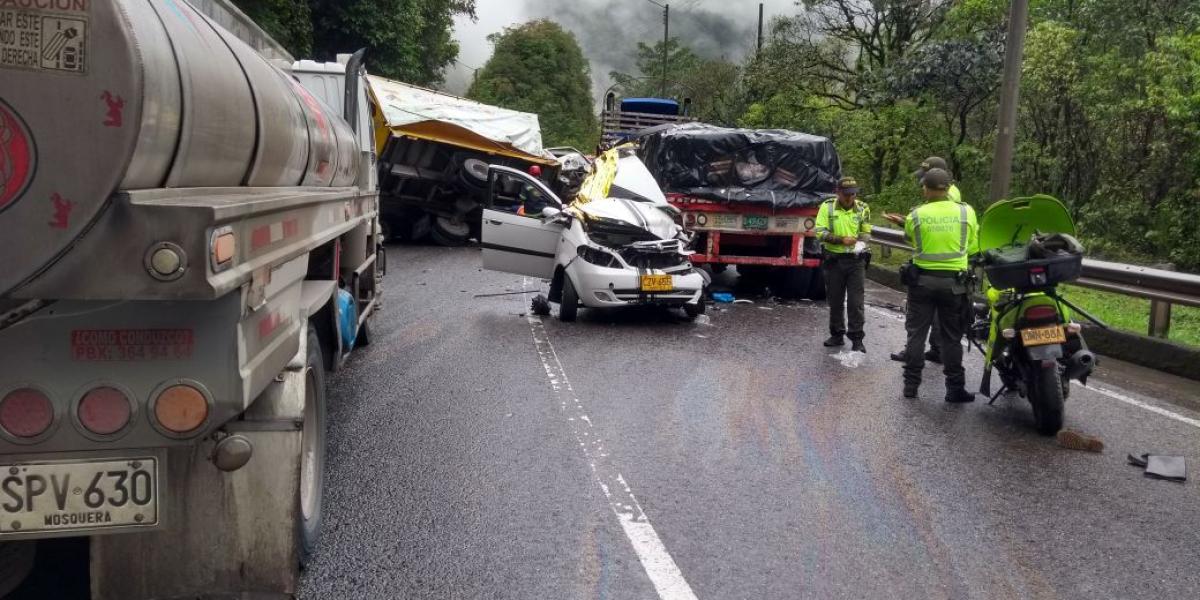 El accidente sucedió esta  mañana a la altura del kilómetro 56 de la vía Bogotá - Villavicencio.
