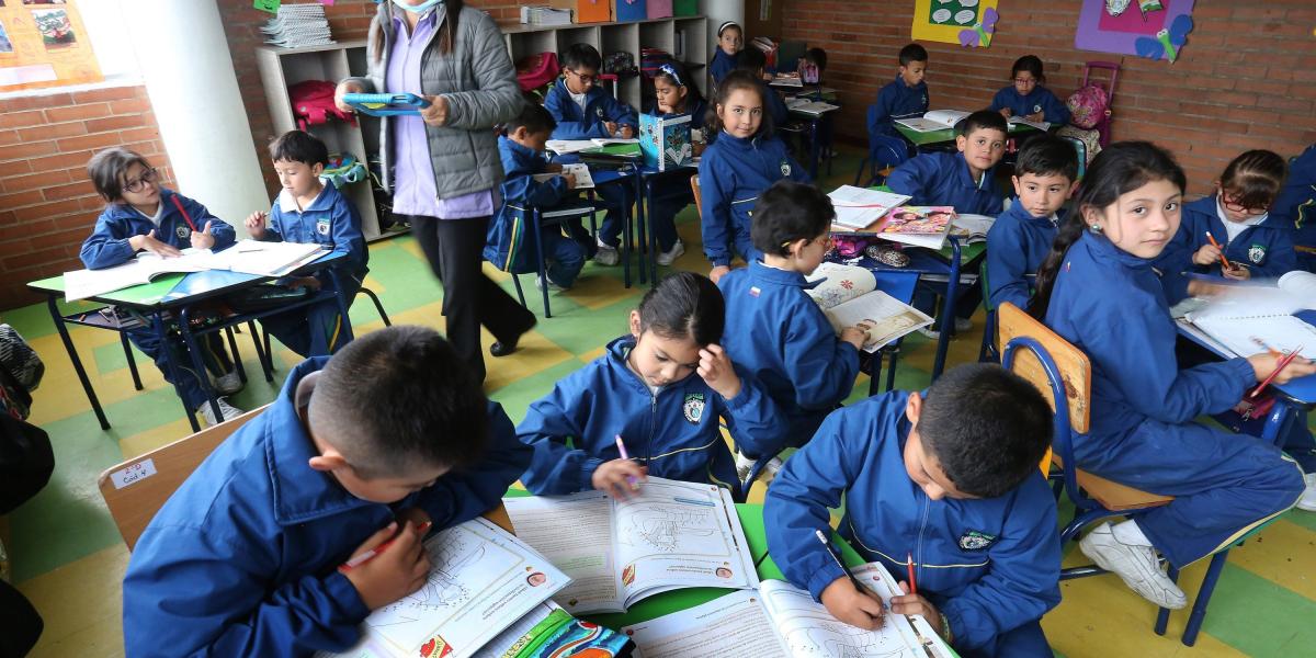 De acuerdo con 'Qué camino cogemos', la educación es la principal preocupación de los colombianos.