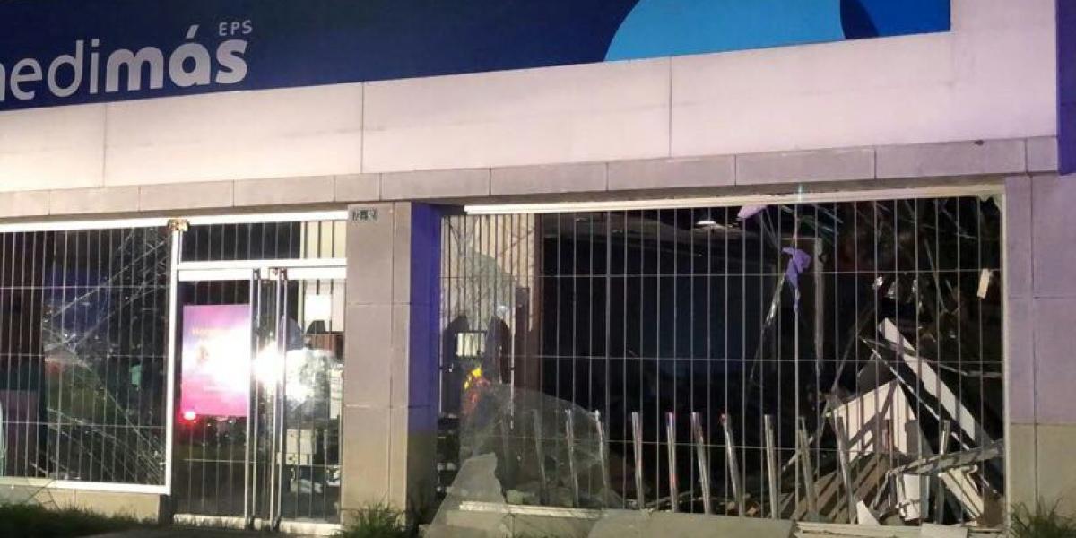 Ataque a sede de Medimás dejó daños materiales