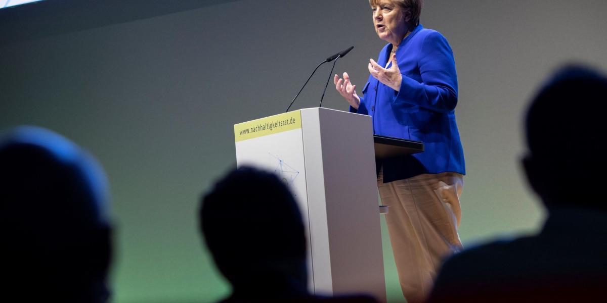 La canciller alemana, Ángela Merkel, insiste en el control que deben ejercer los Parlamentos nacionales.