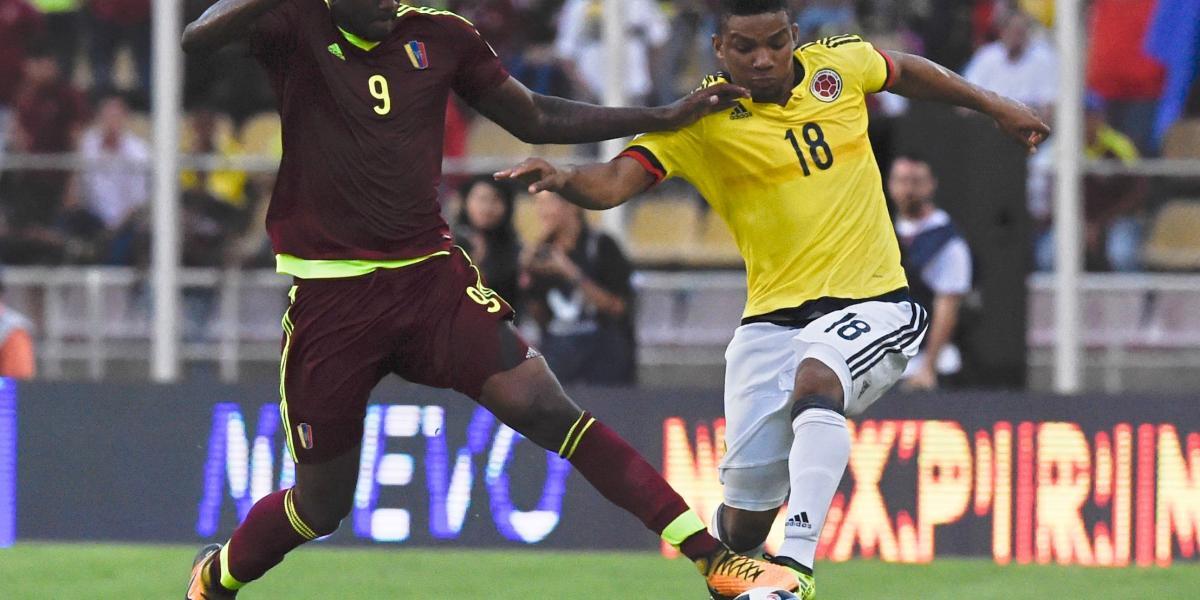 Equipo médico confirmó la lesión del lateral colombiano.