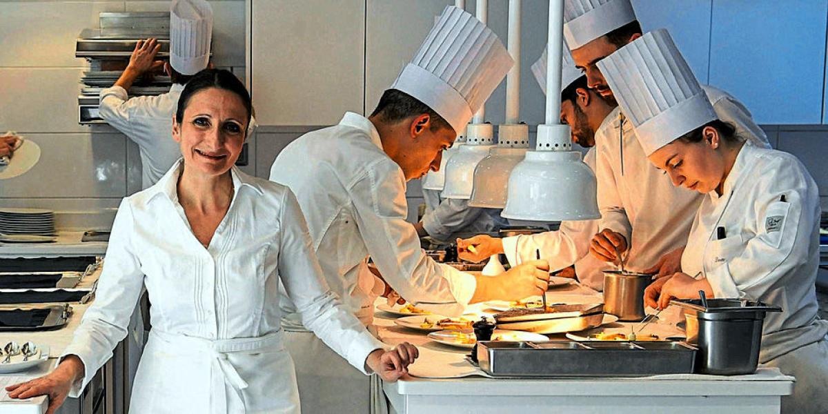 En septiembre del 2017, la chef obtuvo una nueva estrella Michelin, la primera de su restaurante de Londres, La Dame de Pic.