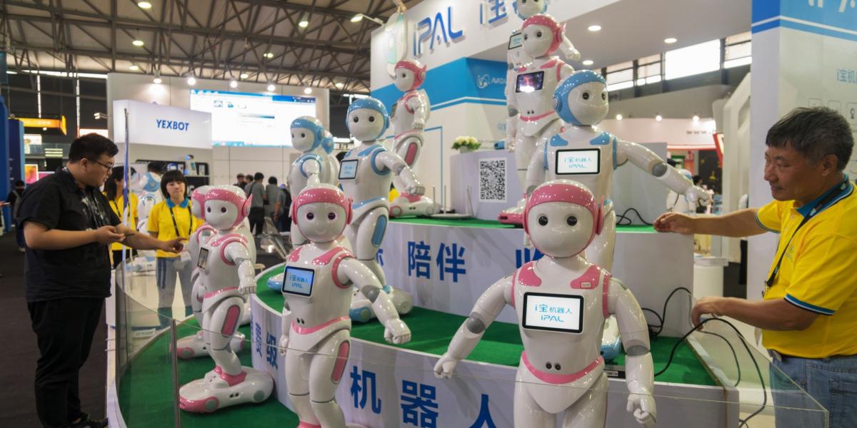 Los robots mejorarán su capacidad de interacción con las personas, a la vez que incrementarán sus funciones automáticas.