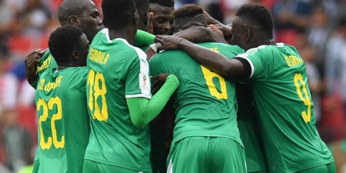 Jugadores de Senegal celebrando el 0-1 sobre Polonia.