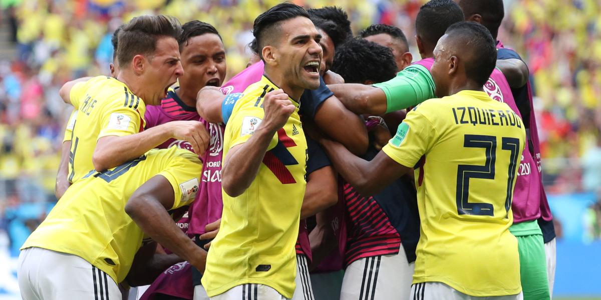 Celebración de los jugadores de la Selección Colombia del gol a Japón.