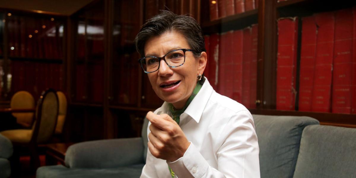 López es senadora por el Partido Alianza Verde.