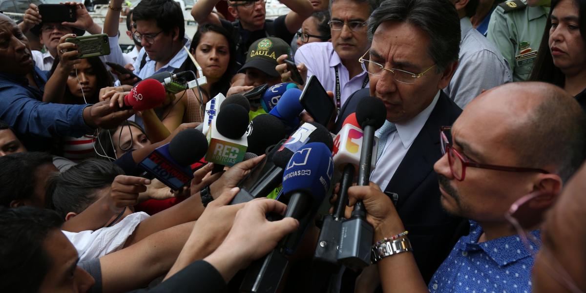 El fiscal general Néstor Humerto Martínez confirmó este lunes que los cuerpos hallados en Tumaco, Nariño son los de los periodistas del diario 'El Comercio' de Ecuador, secuestrados y asesinados por la disidencia de las Farc al mando de Walter Patricio Arizala, alias Guacho.
