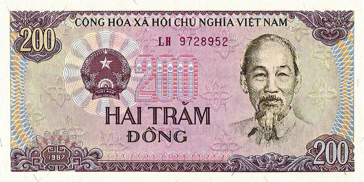 El anverso de este billete de 200 dong presenta la efigie del líder político y revolucionario Ho Chi Minh.