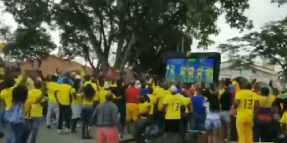Celebración del triunfo de Colombia en Guachené.