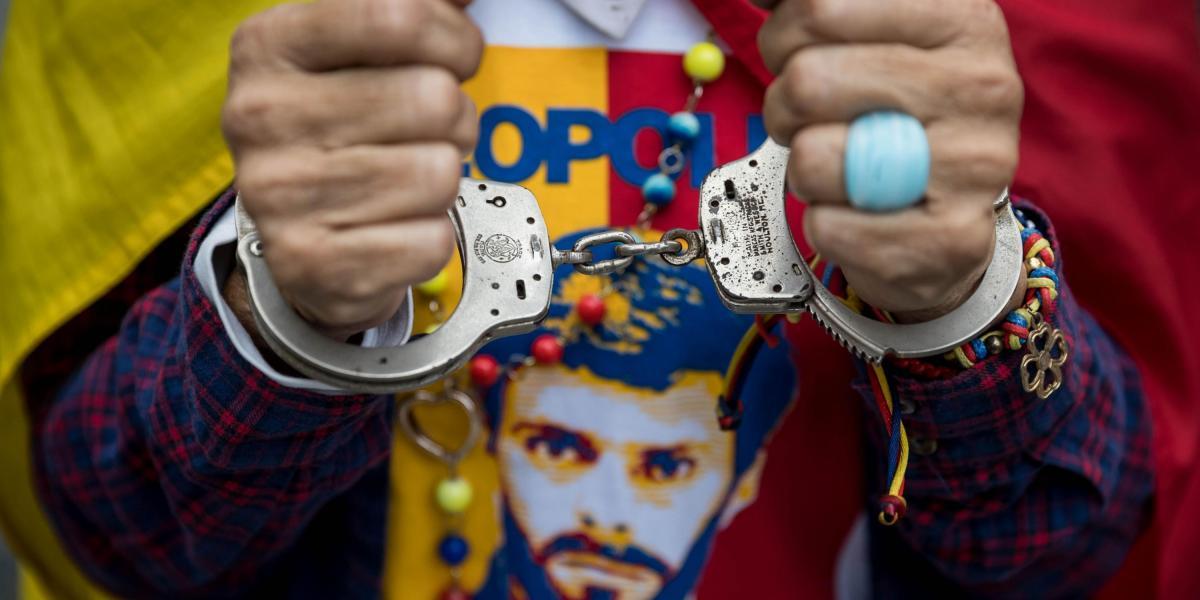 El líder opositor al gobierno venezolano, Leopoldo López cumplió este lunes cuatro años y cinco meses de estar en la cárcel.