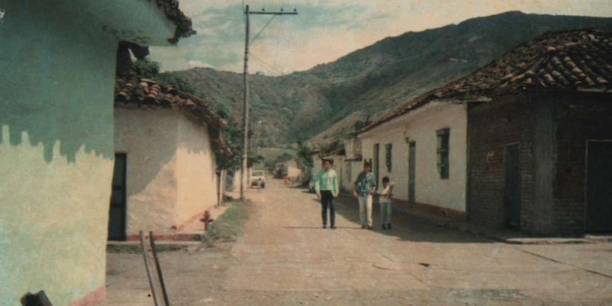 Proyecto Nación revelada. Calle Caliente de Vijes, Valle.