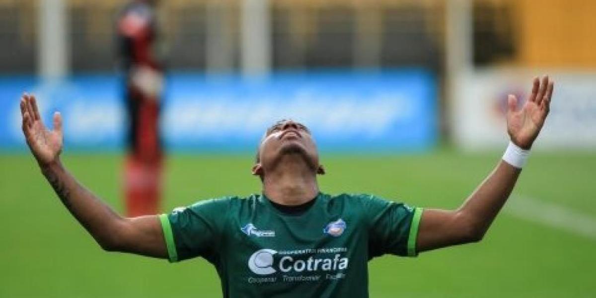 Equidad derrotó a Alianza 0-2 con doblete del delantero Carlos Peralta.
