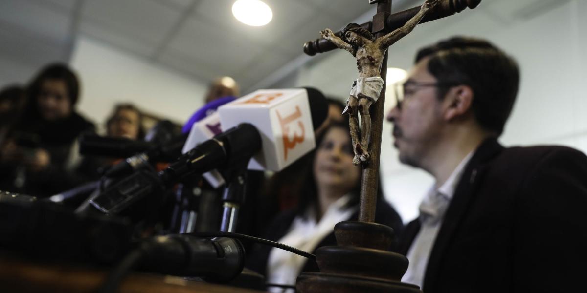 La Conferencia Episcopal de Chile llamará la próxima semana  a una asamblea para tratar la situación en el seno de la Iglesia sobre los presuntos casos de abusos sexuales en el país por parte de miembros del clero, después de que la Fiscalía hiciera pública el lunes una lista de 158 investigados.