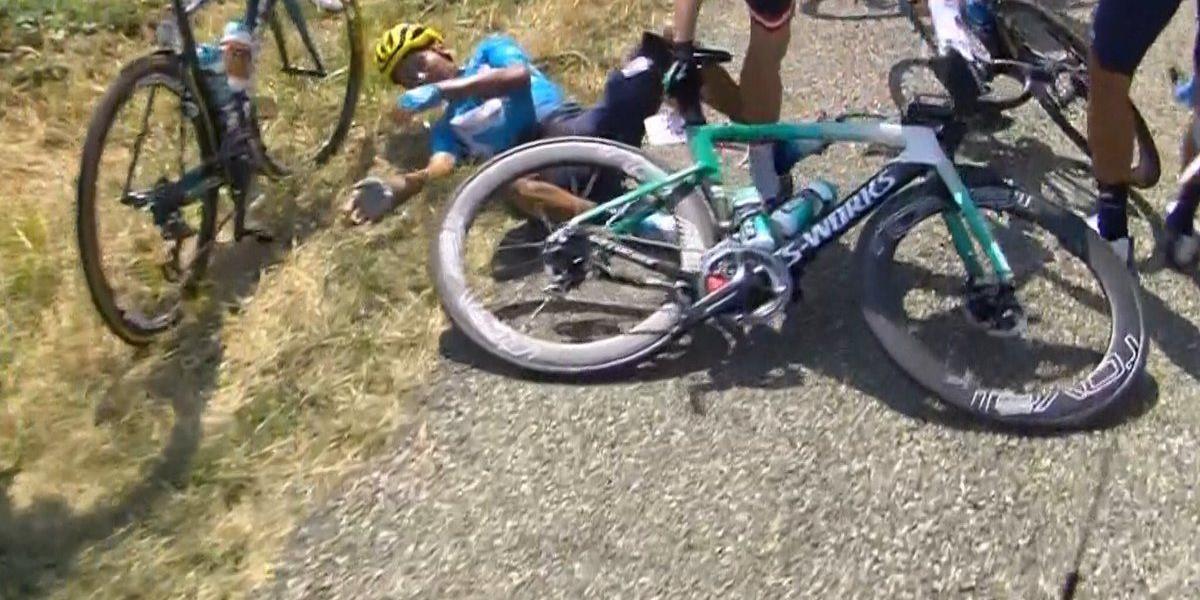 Nairo Quintana sufre caída en el Tour de Francia