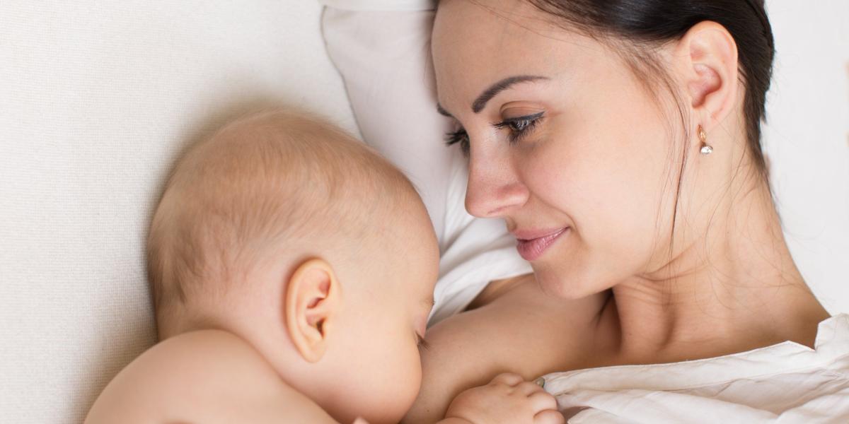 Los recién nacidos deben recibir leche materna, de manera exclusiva, durante sus primeros seis meses. 123RF