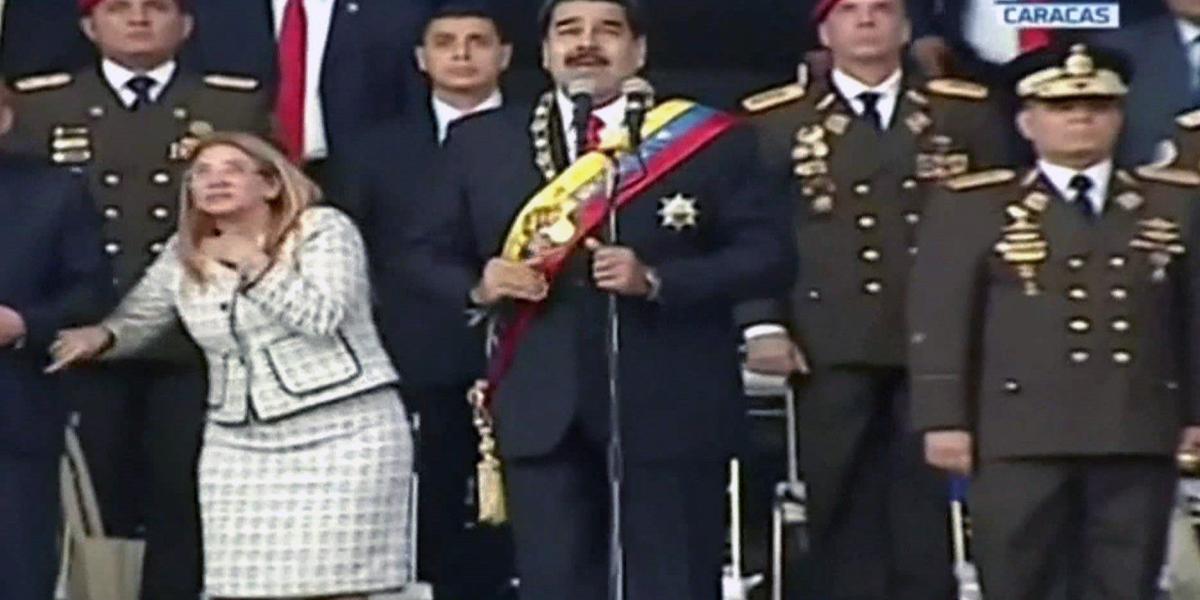 La exfiscal general de Venezuela, Luisa Ortega, calificó de "irresponsables" las declaraciones del presidente de su país, 
Nicolás Maduro, quien acusó a su homólogo colombiano, Juan Manuel Santos, de estar implicado en el atentado en su contra el sábado en Caracas. Según la exfiscal, las acusaciones de Maduro son "inciertas" y hacen parte de un plan de "acusar a cualquiera, de echarle la culpa a todos de la tragedia de la que ellos (el Gobierno venezolano) son responsables".