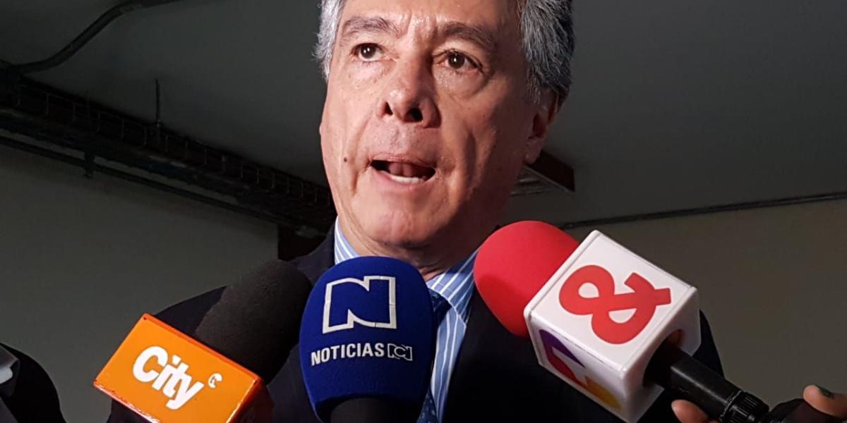 Carlos Albornoz, exdirector de la DNE, asistió a la audiencia en la que fue absuelto de los cargos en su contra.