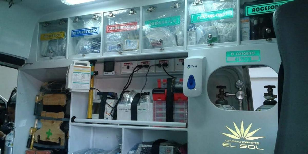 La Secretaría de Salud también pudo establecer que algunas ambulancias transportaban medicamentos vencidos, con riesgo para los pacientes en caso de ser suministrados.