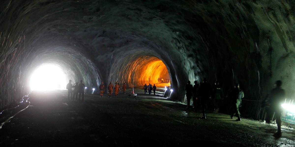 Los trabajos en general tienen un avance aproximado del 87 por ciento. El túnel seminario ya está excavado al 100 por ciento.