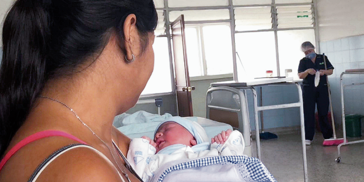 Noralcy es una de las madres venezolanas que concibieron a su hijo en el Huem.