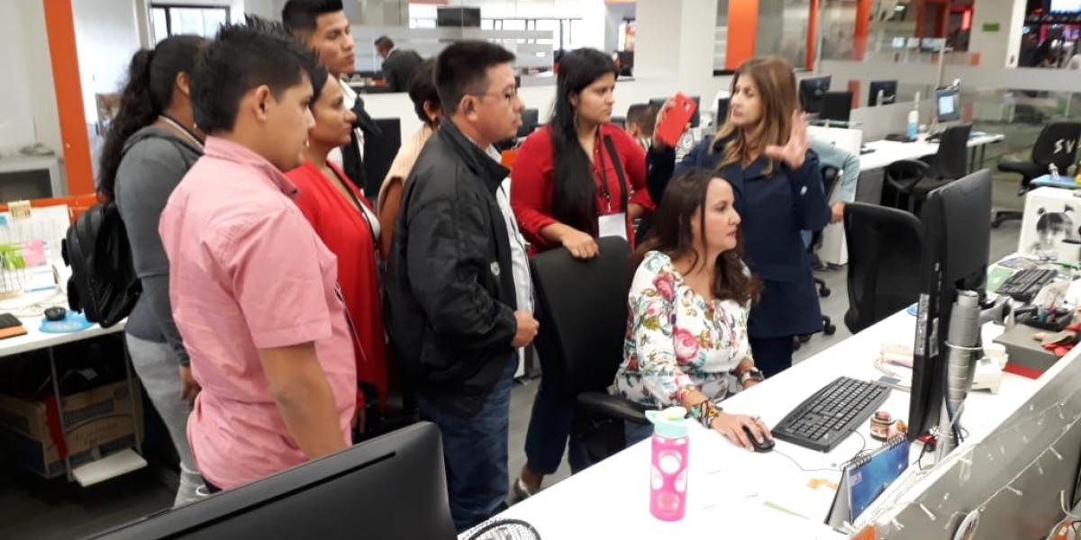 En la visita al periódico EL TIEMPO pudieron aprender de algunos procesos dentro del medio de comunicación y se llevaron algunas ideas a sus lugares de origen.