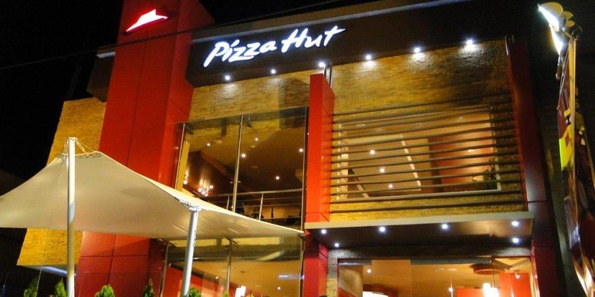 Los restaurantes Telepizza y Jeno´s Pizza deben convertirse gradualmente a Pizza Hut.