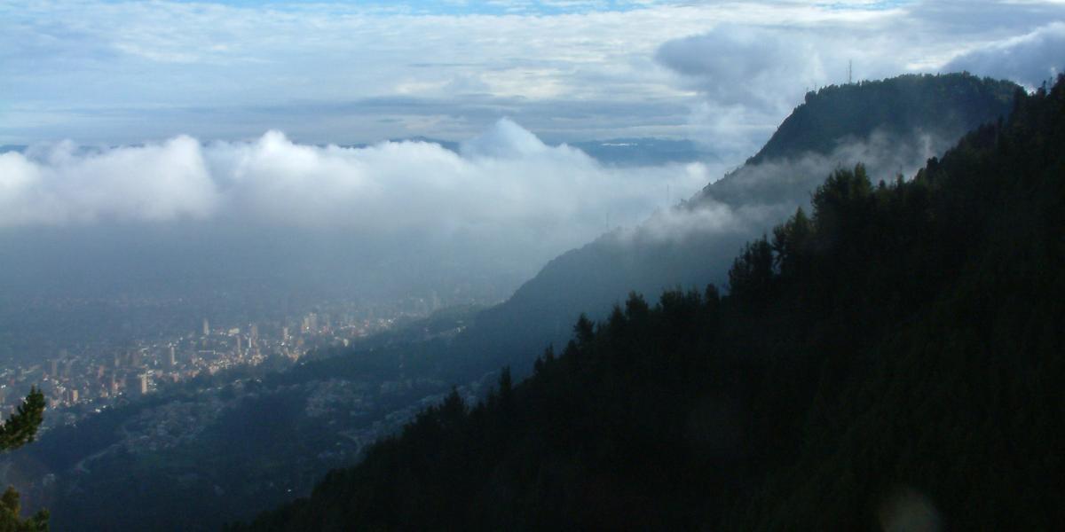 Considerados como la frontera natural de la ciudad, los cerros se encuentran en las localidades de   Sumapaz, Usme, San Cristóbal, Santa Fe, Chapinero y Usaquén.