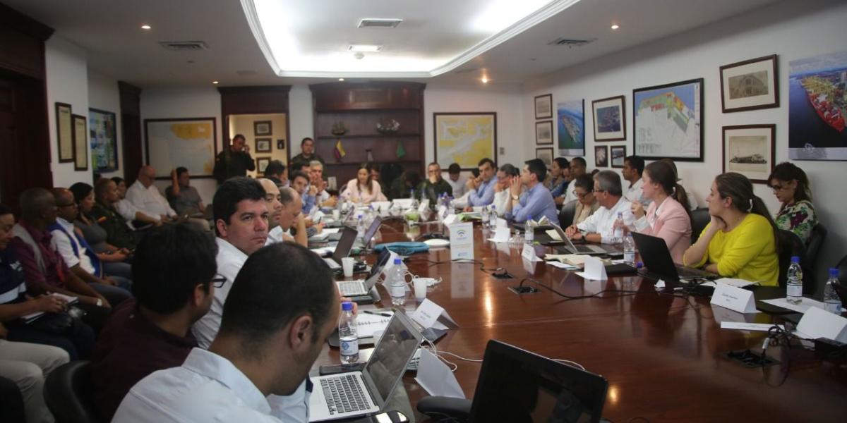 Mesa de diálogo en Comercializadora Internacional de Azúcares y Miel S.A. (Ciamsa), en Buenaventura.