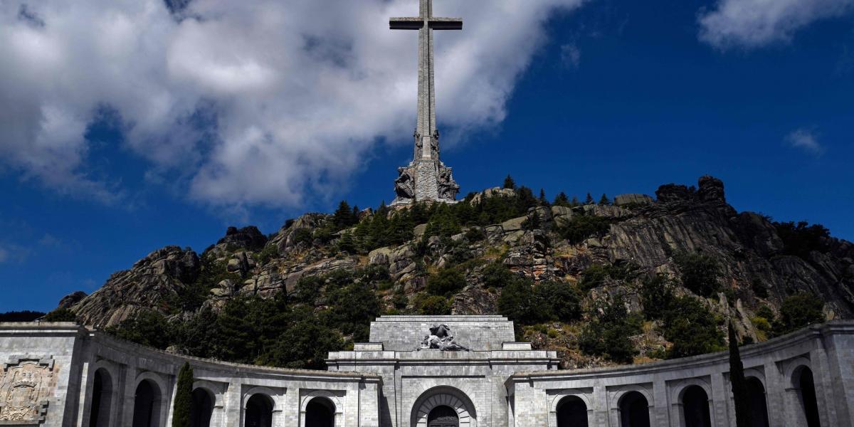 El Valle de los Caídos, en Madrid, España, donde yace el general gallego Francisco Franco desde el 23 de noviembre de 1975, tres días después de su muerte.