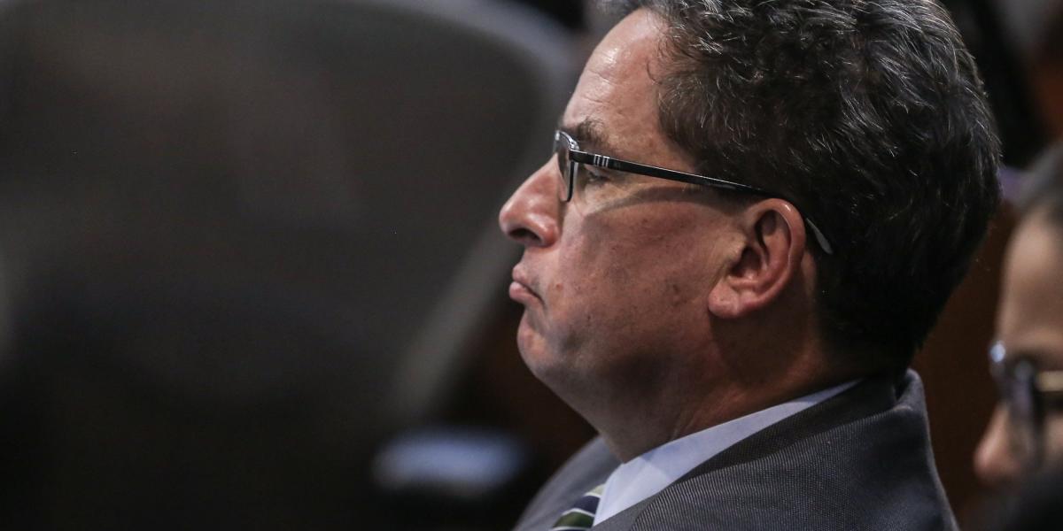 "El senador Robledo tiene una "mente perversa y conspiradora", aseguró Alberto Carrasquilla.