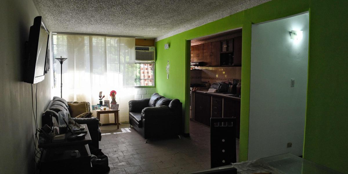 Las casas y apartamentos vacíos en Venezuela en ocasiones son invadidos. Por eso pocos están dispuestos a arrendar y no venden por la desvalorización.