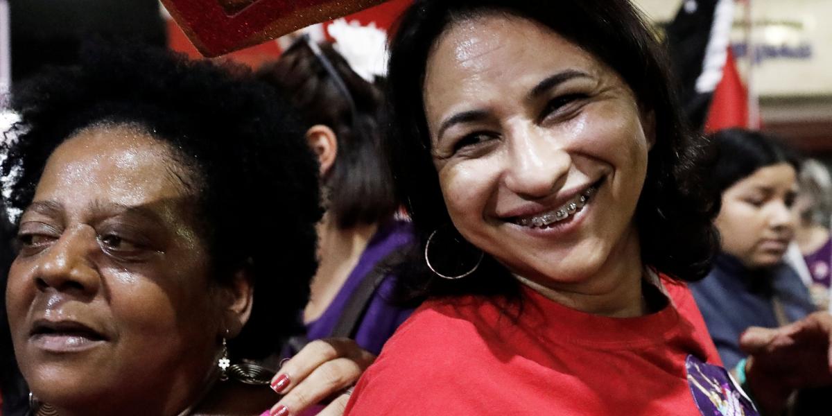 Las mujeres brasileñas han creado el movimiento #Eleñao (Él no) en rechazo al candidato Bolsonaro, quien, por sus afirmaciones, es tildado de machista, homófobo y racista.
