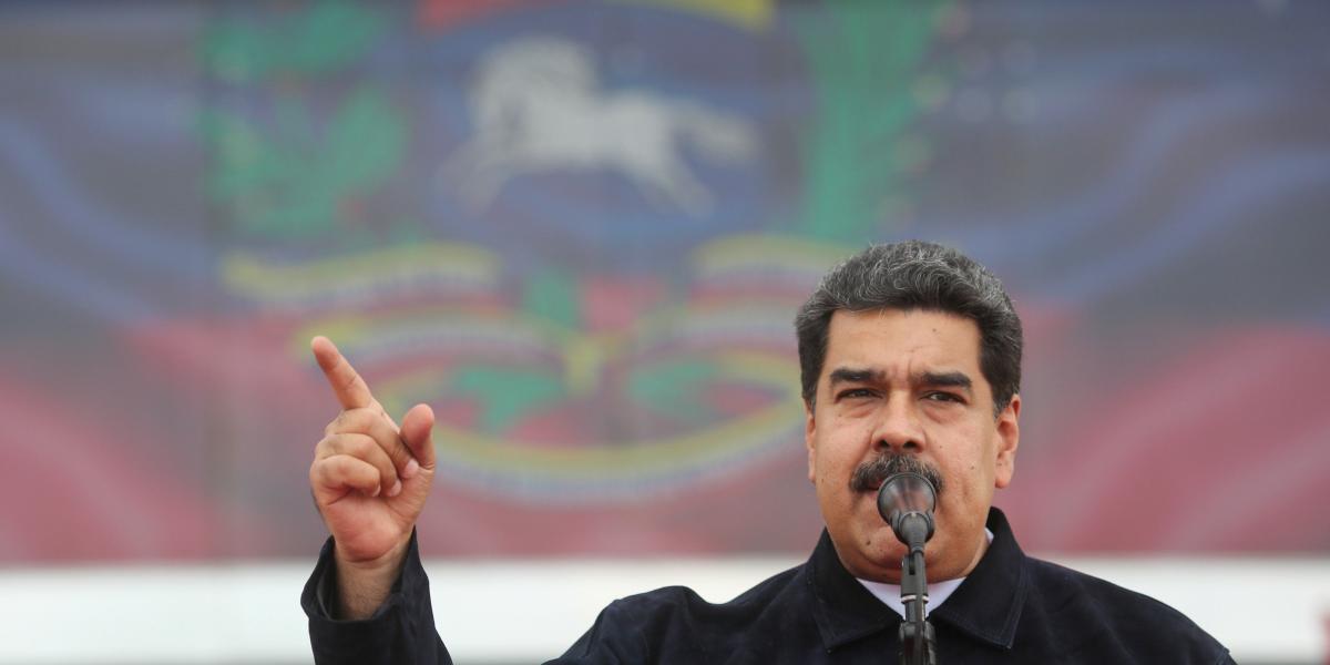 El presidente venezolano, Nicolás Maduro, aseguró que al menos 7.000 de sus compatriotas han retornado a su país tras pedirles regresar, y volvió a negar que exista una crisis migratoria pese a que la ONU estima que 2,3 millones de personas han salido del territorio huyendo de la crisis. "Se fueron algunos miles y apenas hice un llamado: 'Vuelta a la patria', todos están regresando", dijo Maduro en un acto de trabajo transmitido en cadena obligatoria de radio y televisión.