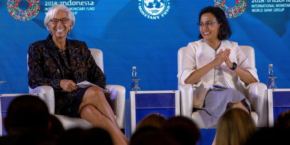 El encuentro entre la presidenta del FMI, Cristine Legarde y la primera ministra del país anfitrión, durante la asamblea anual del organismo, junto con el Banco Mundial.