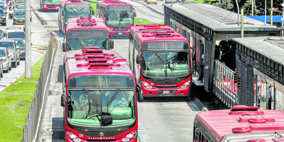 Hoy, en el sistema hay 2.054 buses; de estos, 1.441 serán reemplazados con la nueva licitación.