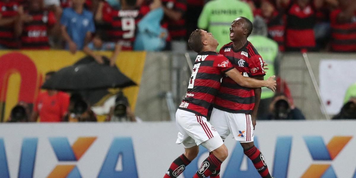 Marlos Moreno marcó el 1-1 para el Flamengo contra Palmeiras.