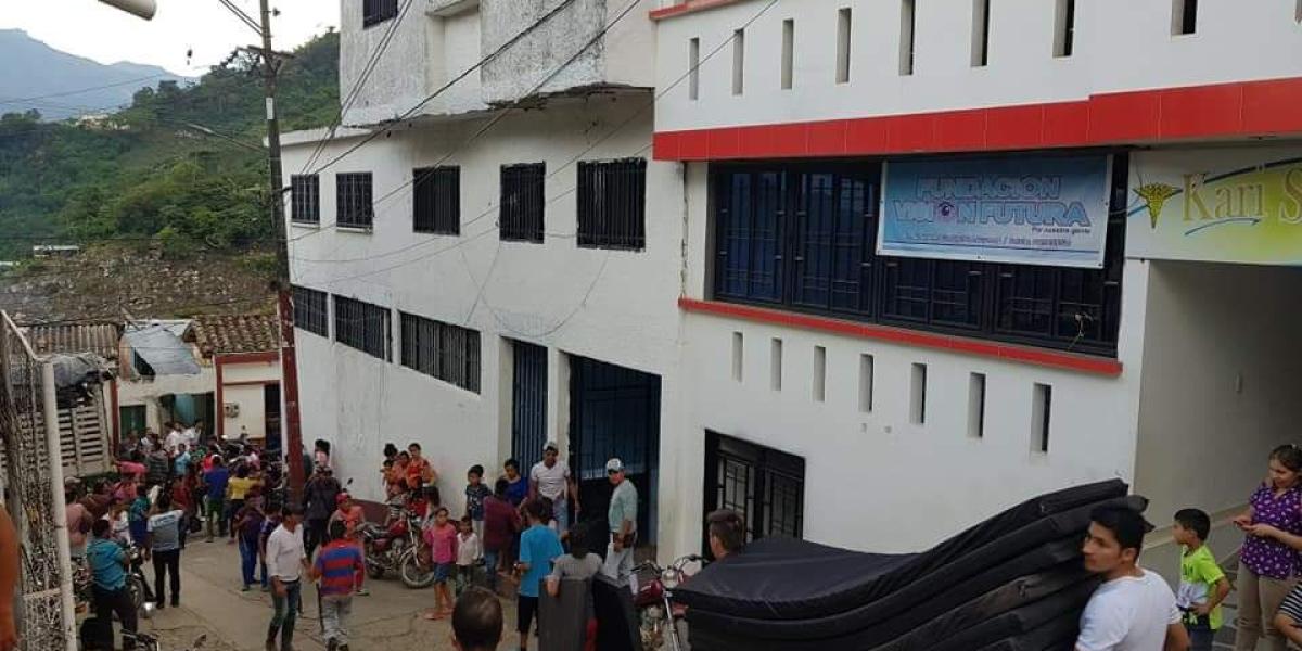 La administración municipal adecuó un refugio temporal en las instalaciones del colegio San Miguel.