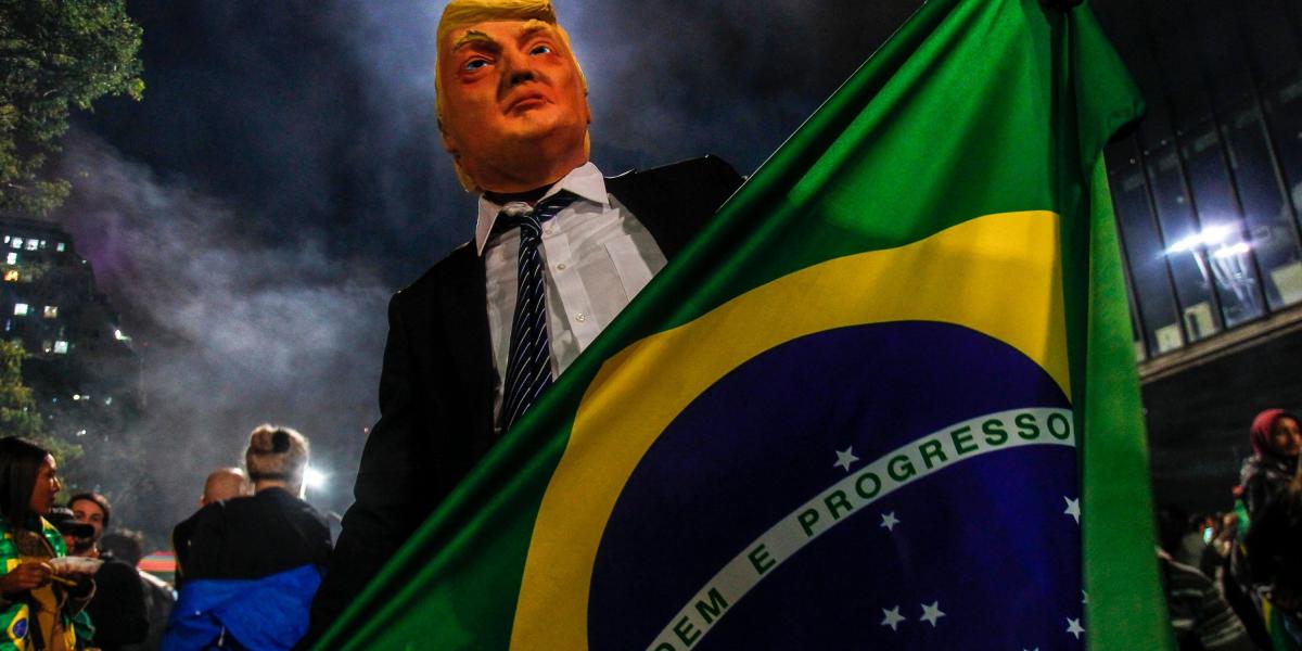 La victoria de Bolsonaro, a quien le dicen el ‘Trump brasileño’ por su ideología, xenofobia, homofobia, racismo y misoginia, debe ser motivo de preocupación, dice el autor.