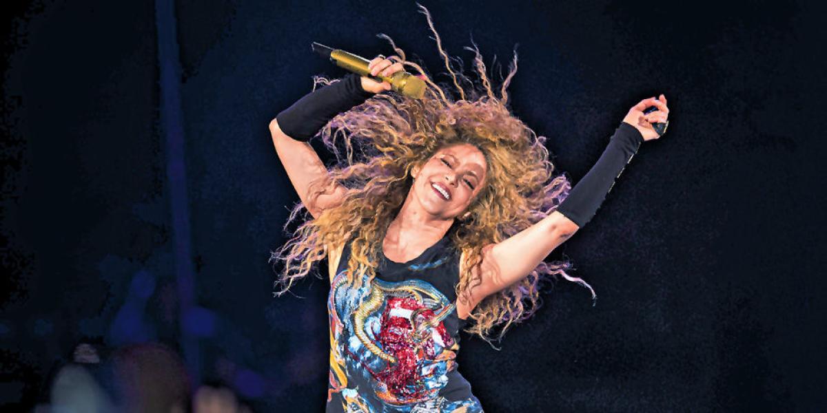 Shakira, de 41 años, superó una grave afección en las cuerdas vocales que casi la deja por fuera de los escenarios.