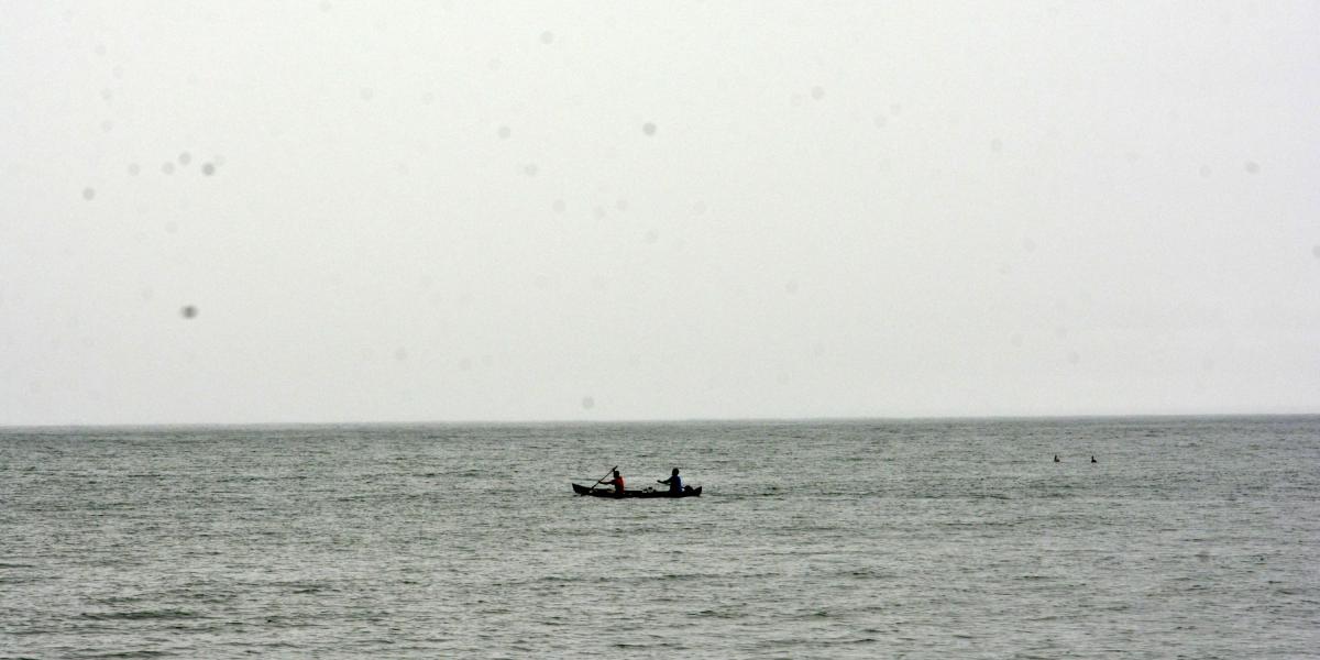 Miembros del cuerpo de Bomberos del municipio y de la Armada Nacional adelantan la búsqueda en todo el Golfo de Urabá.