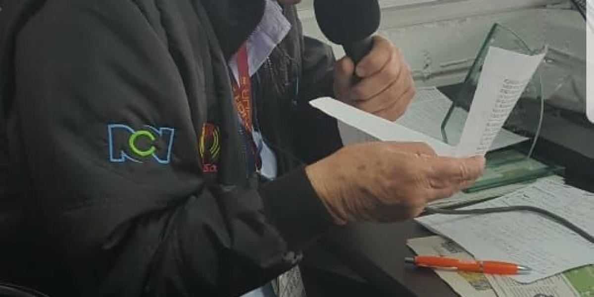 Javier Giraldo Neira, el día de su última transmisión, en abril de 2016.