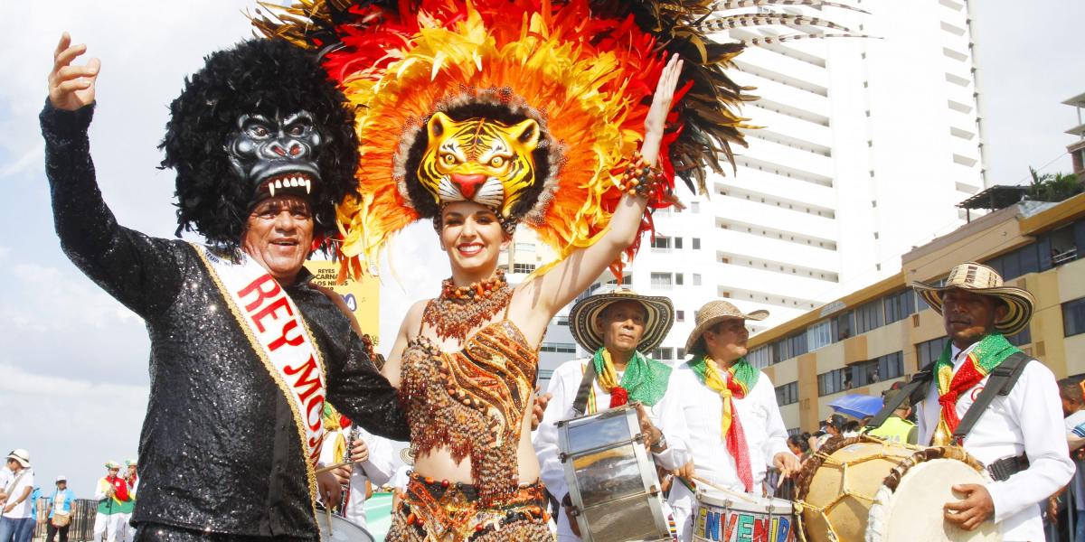 La reina del Carnaval de Barranquilla, Carolina Segebre Abudinen, el rey Momo Freddy Cervantes hicieron presencia en el desfile. el objetivo era  traer a las fiestas de Cartagena un poco de la alegría y entusiasmo de nuestro Carnaval de Barranquilla. Estamos felices de estar aquí”, manifestó la reina del carnaval .
