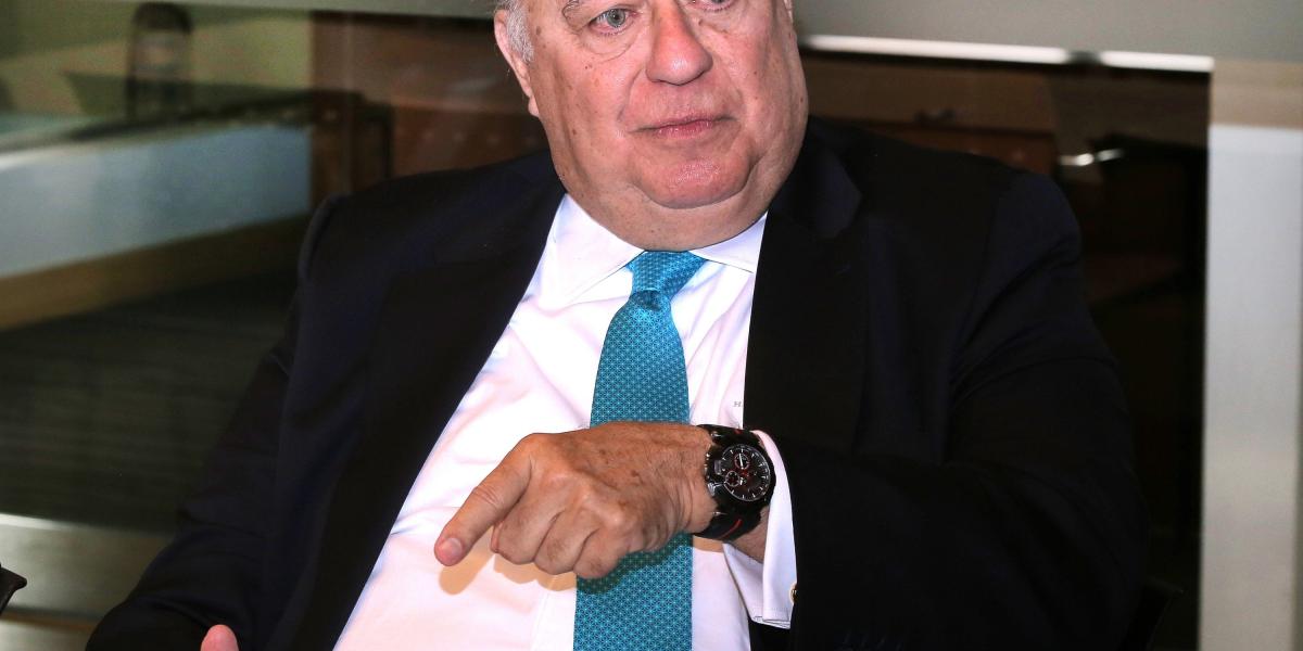 Humberto Calderón Berti, geólogo, expresidente de Petróleos de Venezuela S. A. (PDVSA), exministro de Energía y Petróleo y de Relaciones Exteriores del país vecino.