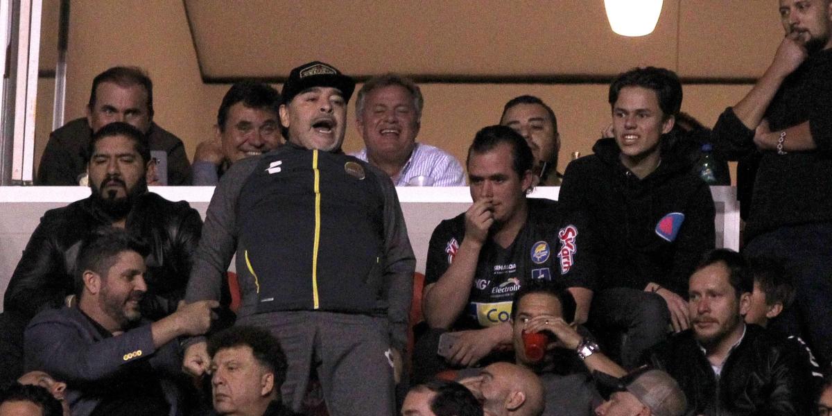 Maradona en pleno partido de Dorados.