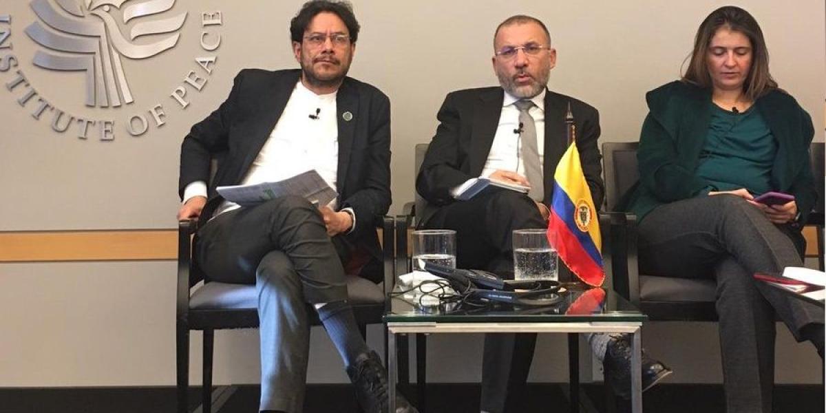 Iván Cepeda, Roy Barreras y Paloma Valencia en el Instituto de la Paz de los Estados Unidos